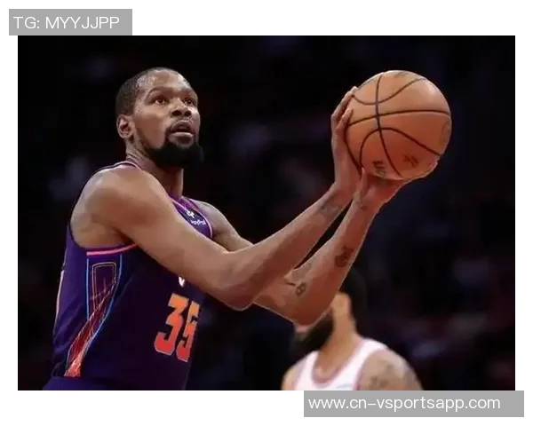 美记分析布克29岁若太阳难争冠或可考虑交易他 美记分析布克29岁若太阳难争冠或可考虑交易他